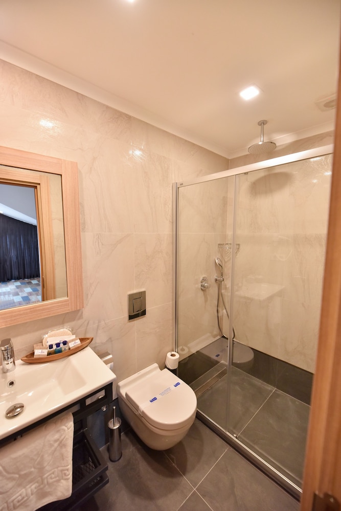 Alesta Midtown 54/57