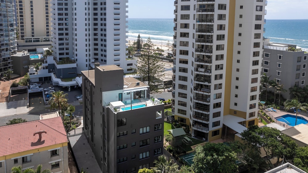 The Shores Surfers Paradise Apartments 4/50