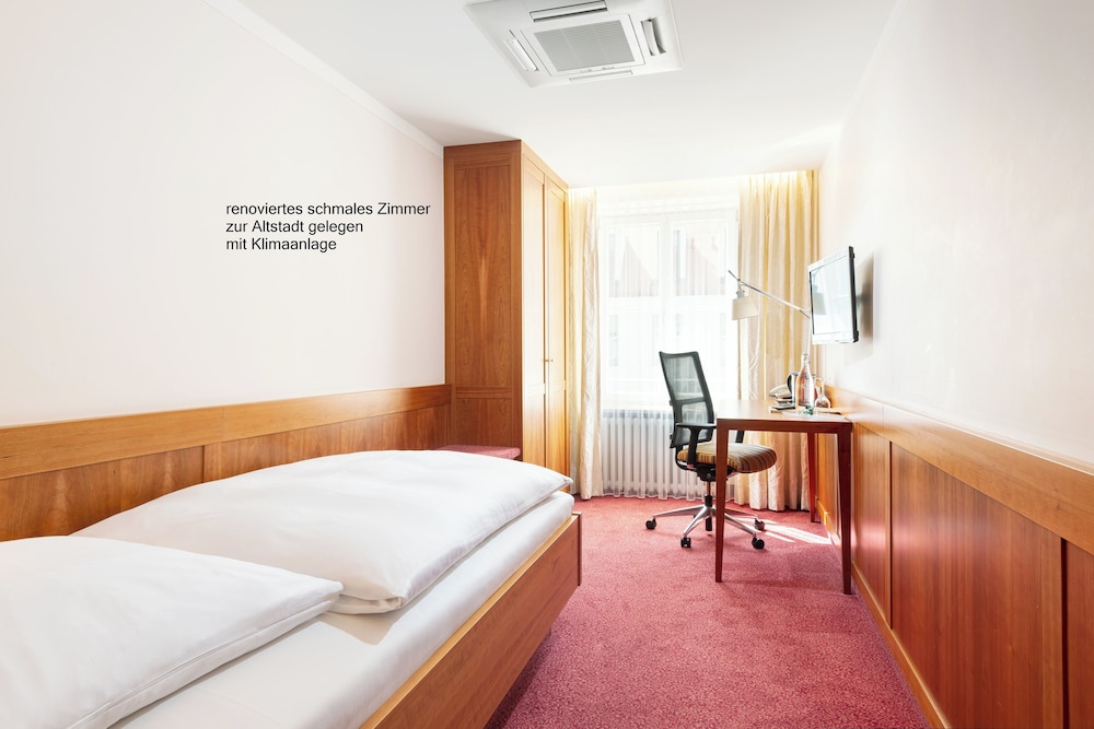 Hotel Bayerischer Hof. 3/31