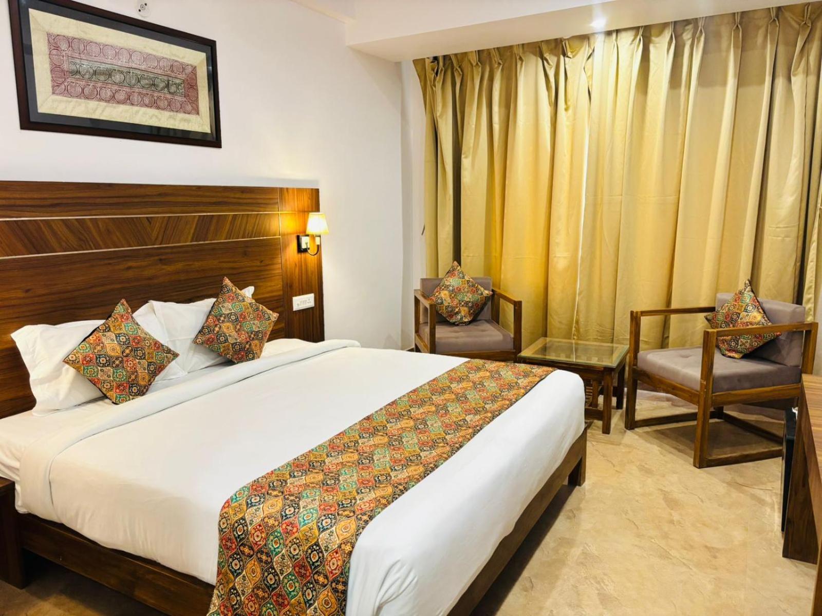 Amritara Ramila Kutir, Ayodhya 20/59