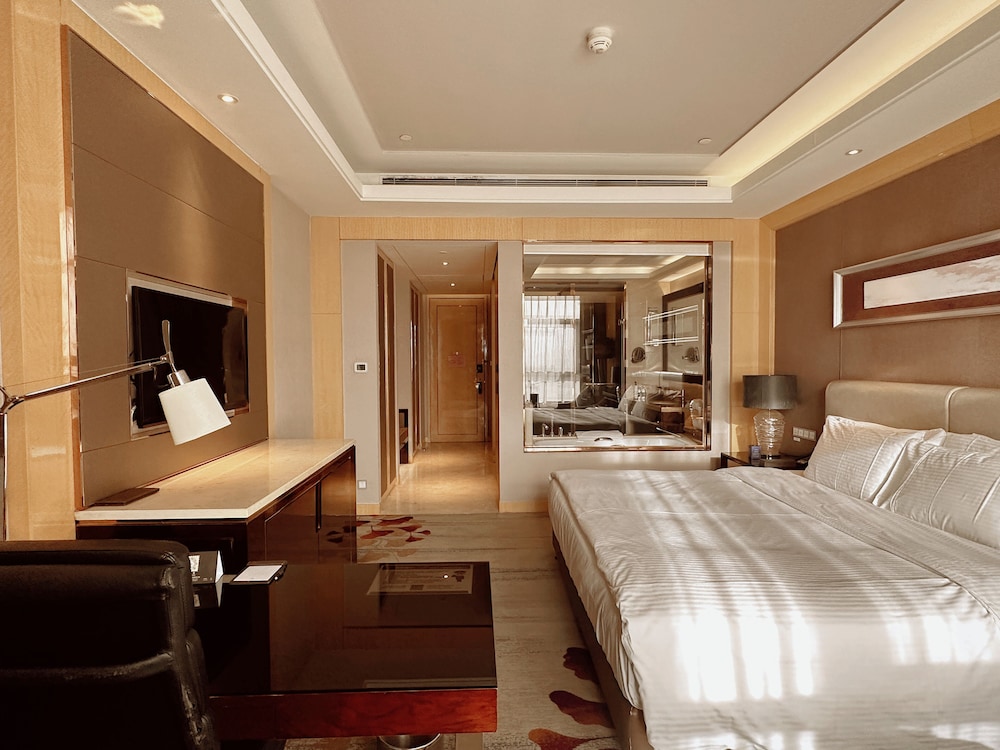 Wanda Realm Dandong 12/70