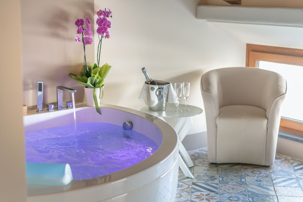 Don Giulio Luxury Rooms 32/48
