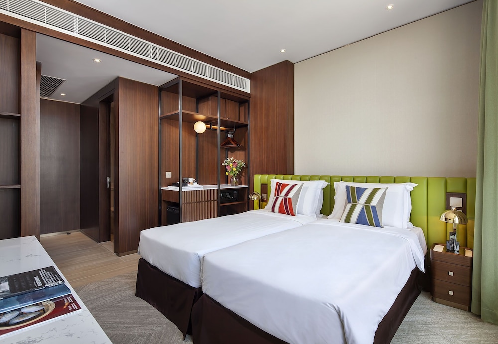 Hotel 1936 15/41