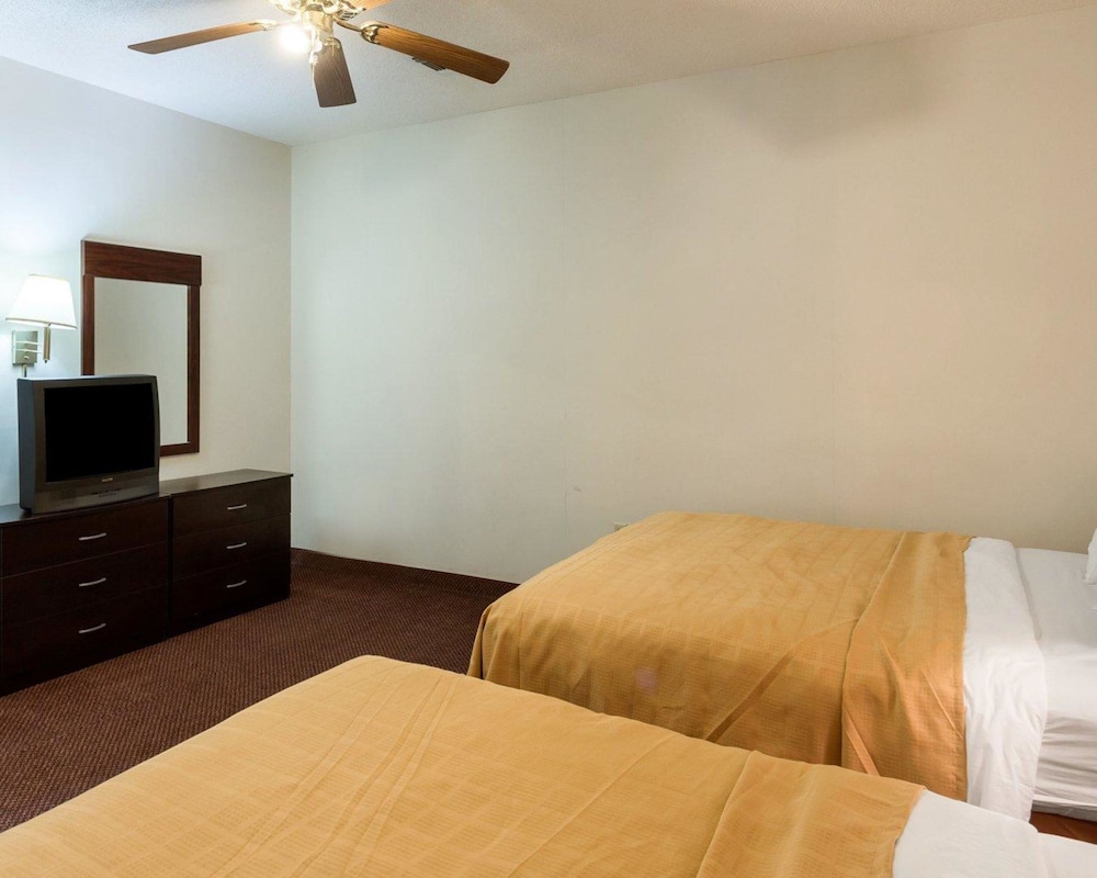 Quality Inn Robinsonville, MS 17/33