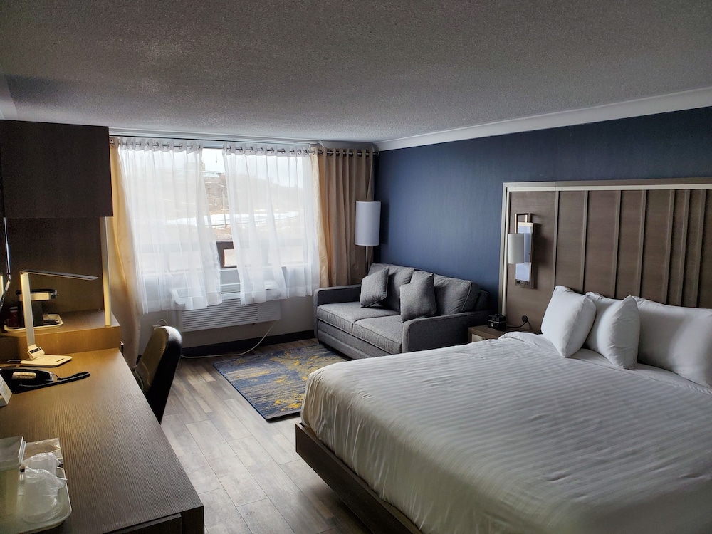 Crowne Plaza Saint John Harbour View by IHG 25/74