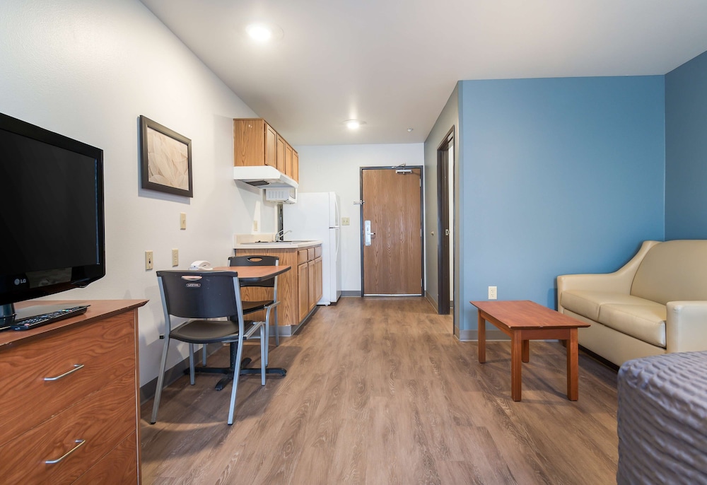 Studio 6 Extended Stay Fort Myers FL 30/49