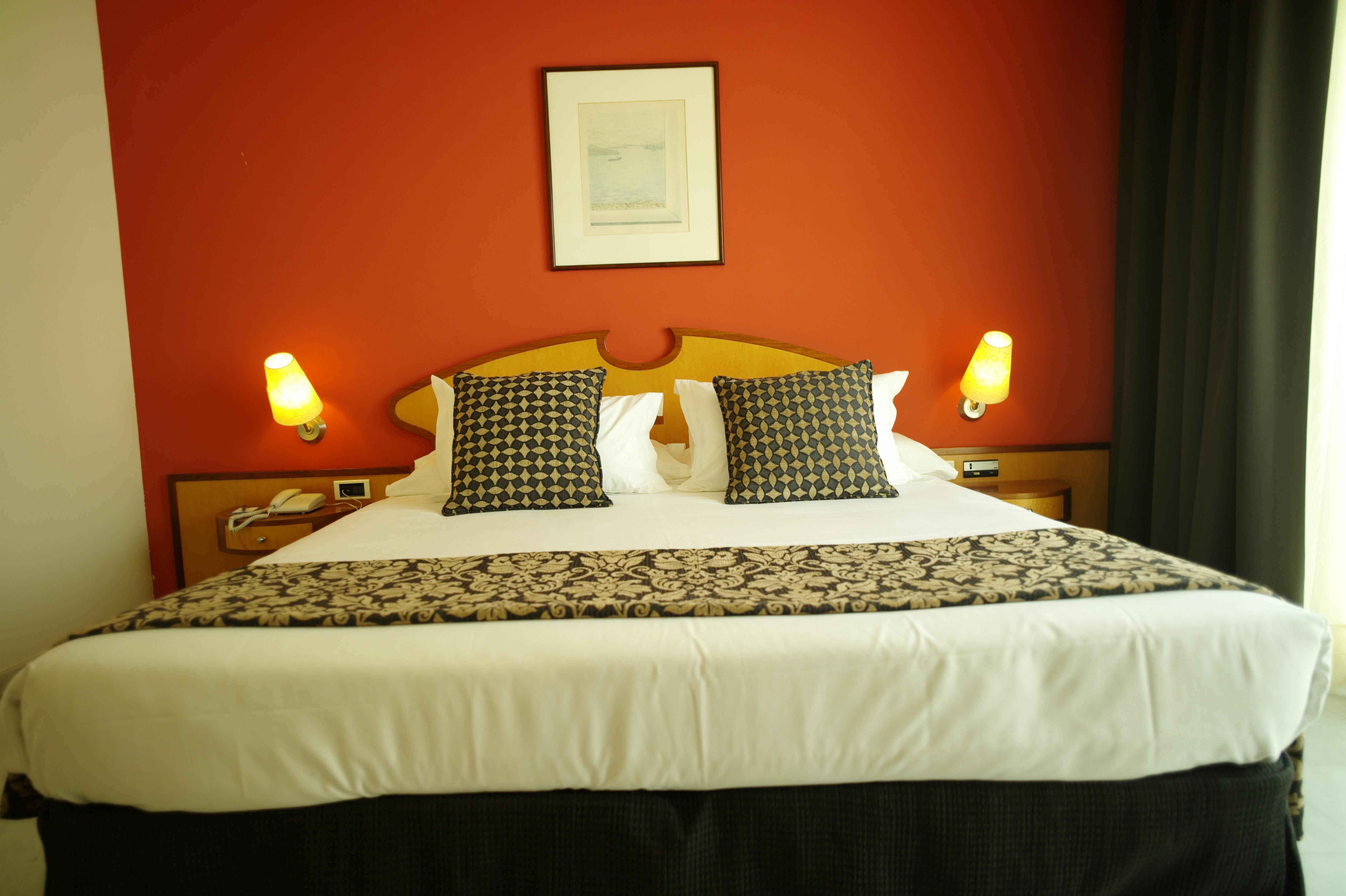 غرفة بسرير مزدوج أو سريرين منفصلين بإطلالة على المسبح، Urh Sitges Playa Hotel 2/2