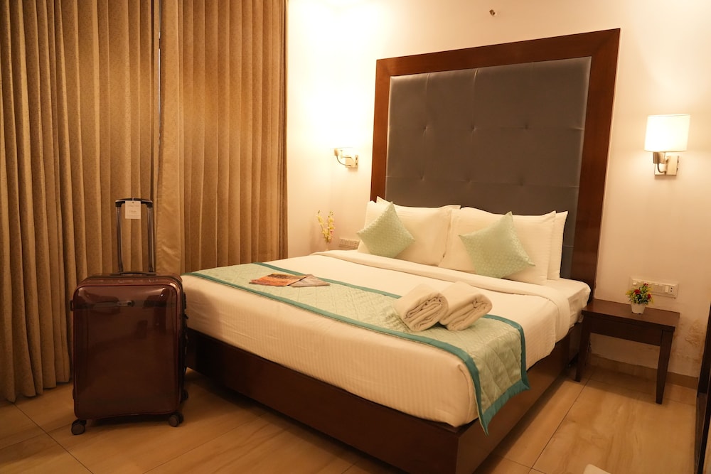 Hotel Clarks Collection Bhavnagar 15/50