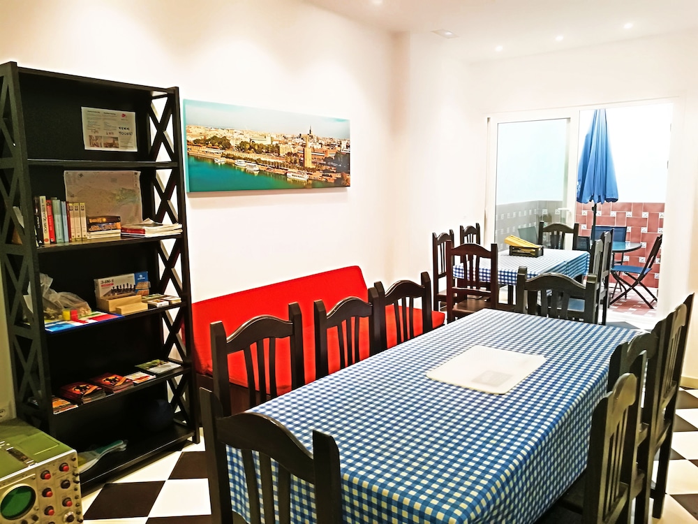 Hostel A2c - Adults Only 28/45