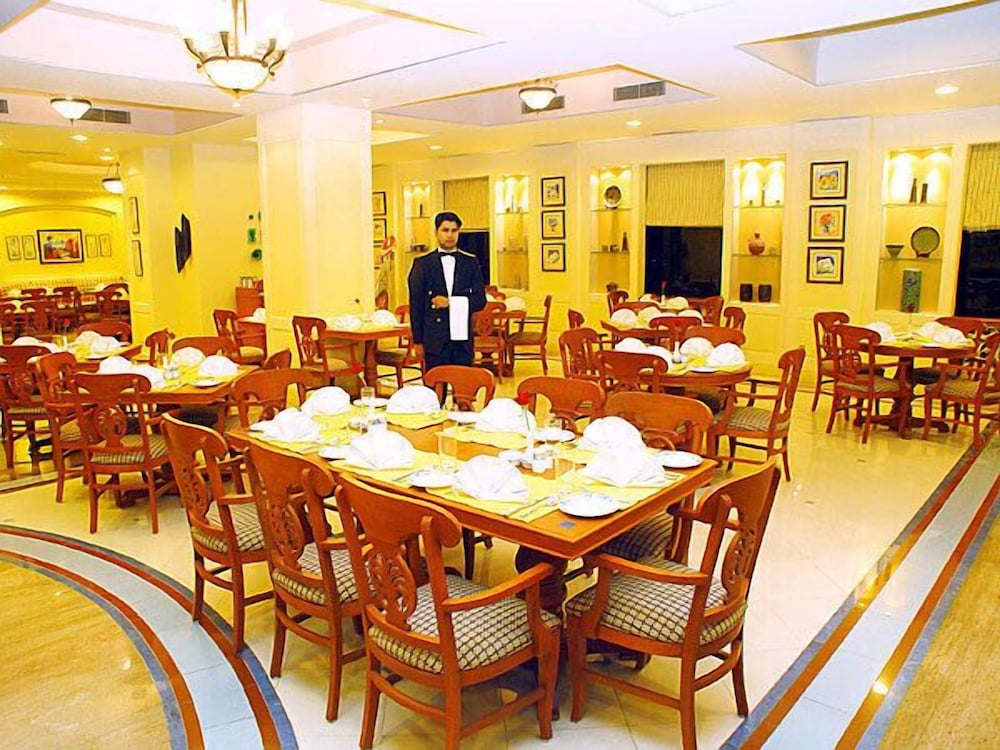 Park Prime Jaipur 11/15