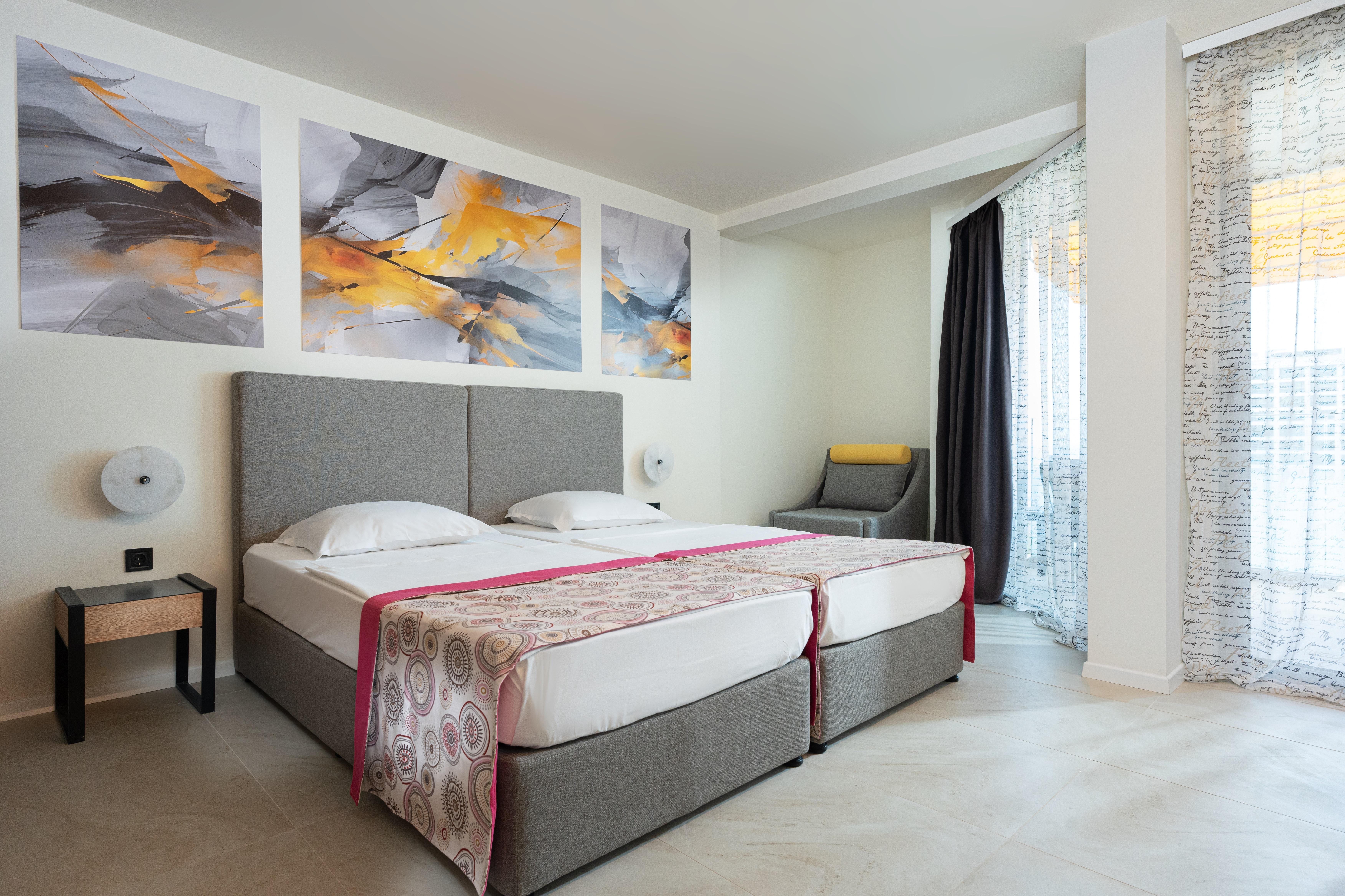 Standard, Twin Beds, Sea Side, Balcony
