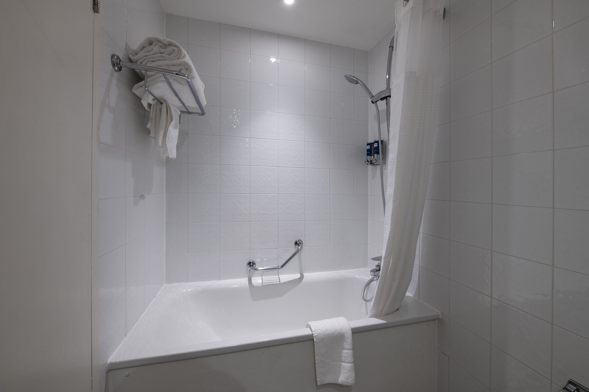 غرفة قياسية بسريرين منفصلين، Holiday Inn Express Edinburgh City West 5/5