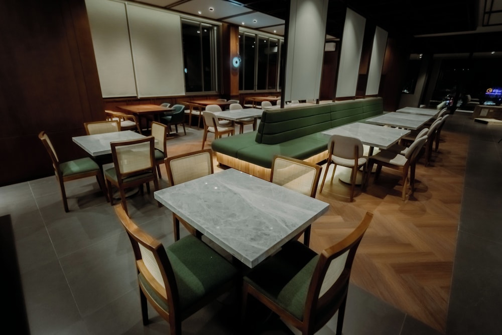 Jiro Hotel 45/50