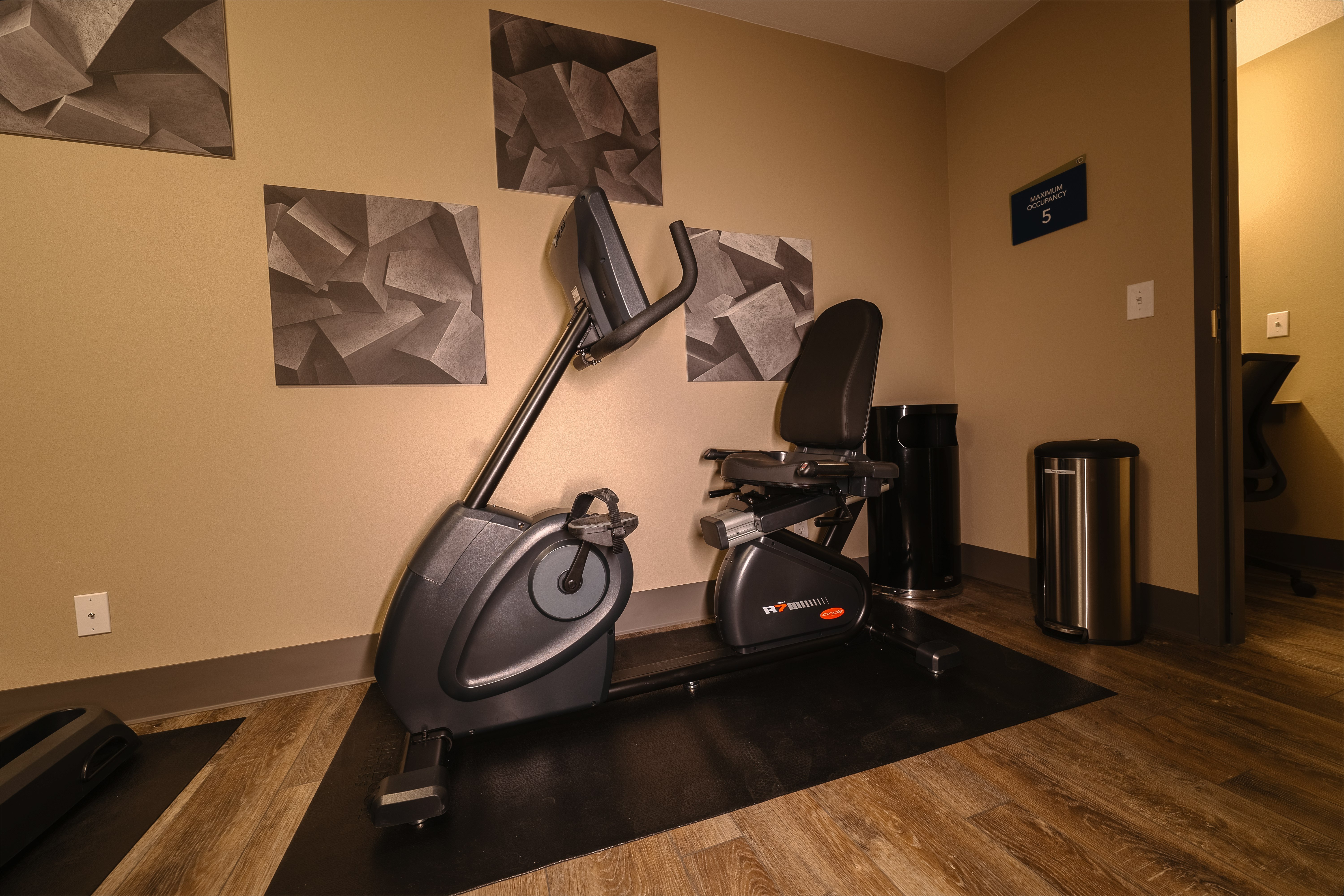 Cobblestone Inn & Suites - Trenton 28/45