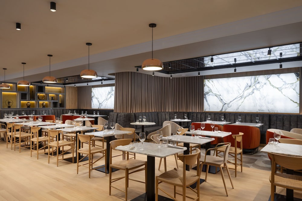 Courtyard By Marriott Cluj-Napoca Downtown 29/46