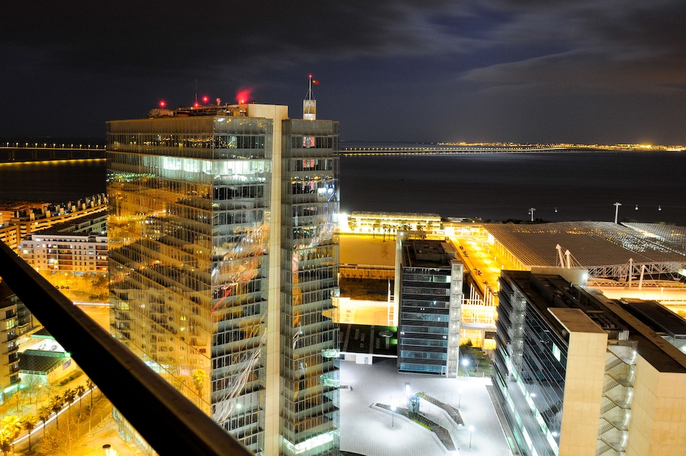 Panoramic Living 4/50
