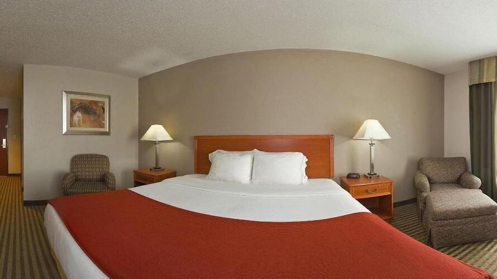 Holiday Inn Express Hotel Suites Tell City 19/62