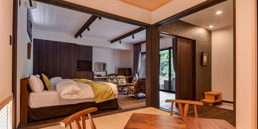 Auberge Yusura 7/50