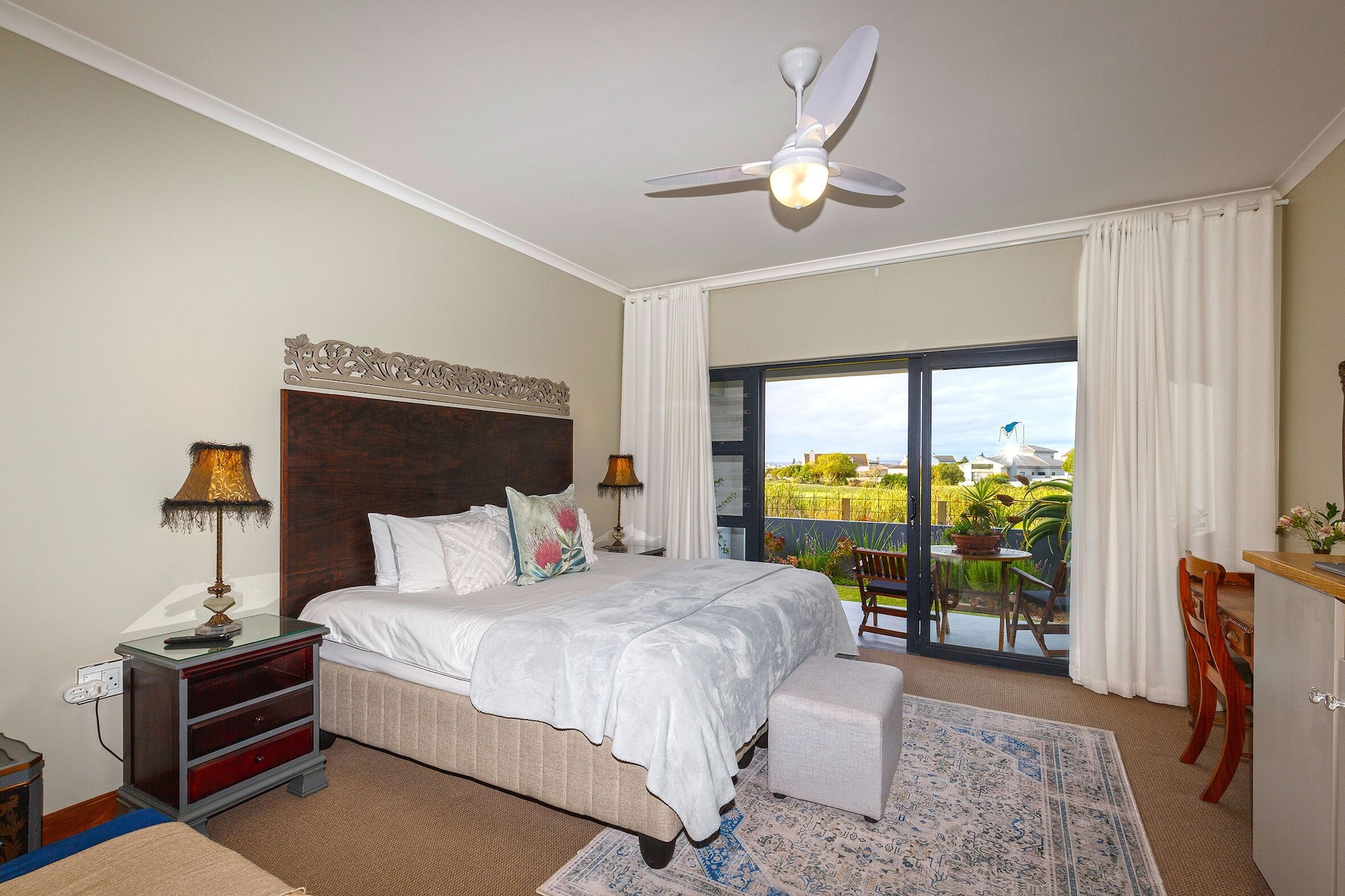 Luxury, King Bed, Golf Course View, Patio
