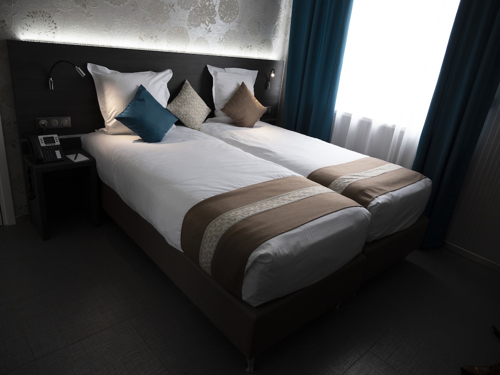 Mercure Bale Mulhouse Aeroport 28/72