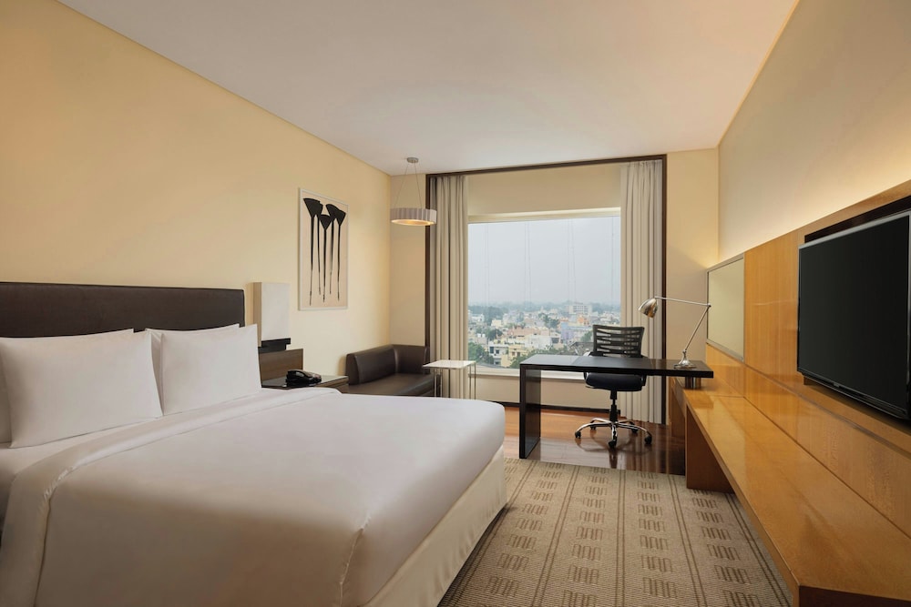 Courtyard Bilaspur 14/49