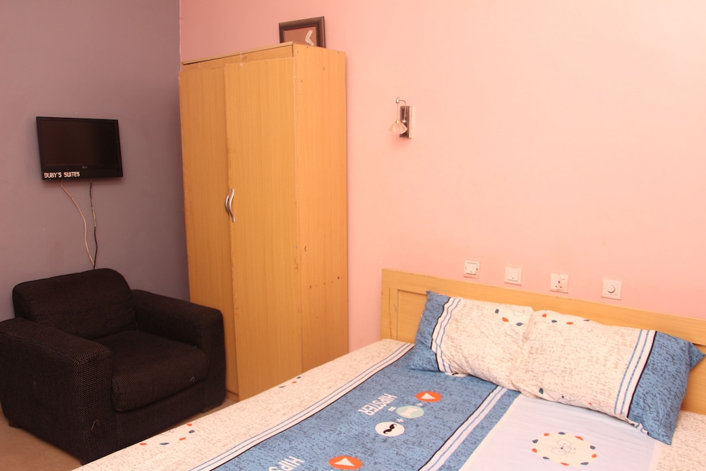 Dubys Suites Dutse 8/12