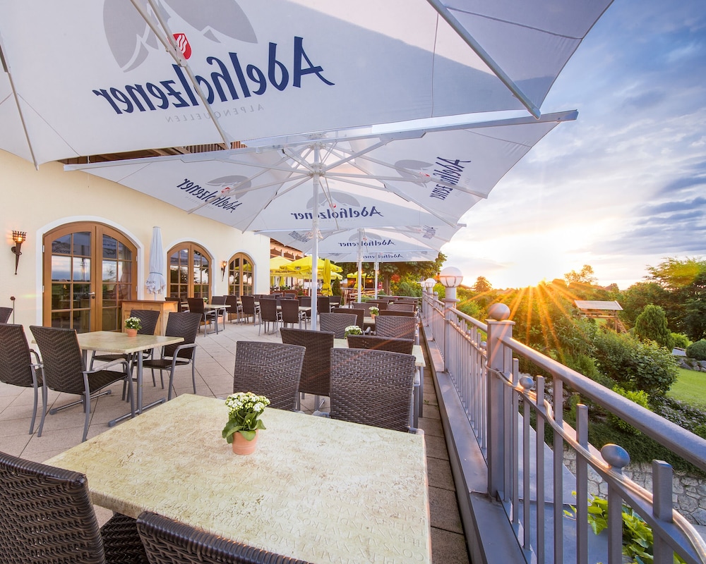 Hotel Und Landgasthof Altwirt 32/43