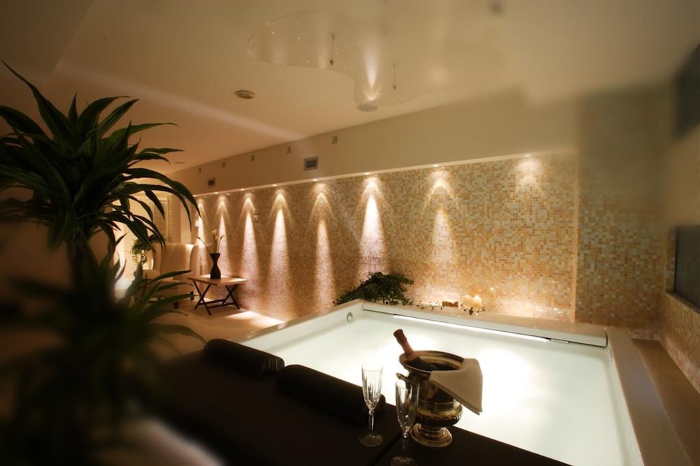 Ponte Vecchio Suites & Spa 8/49