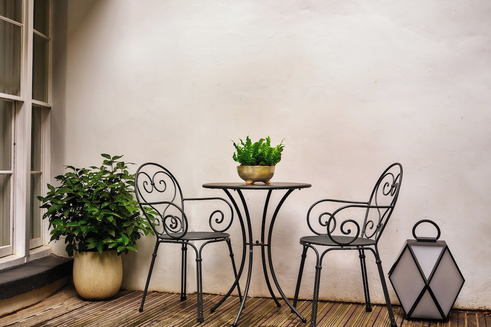 The Mayfair Townhouse – an Iconic Luxury Hotel 8/66