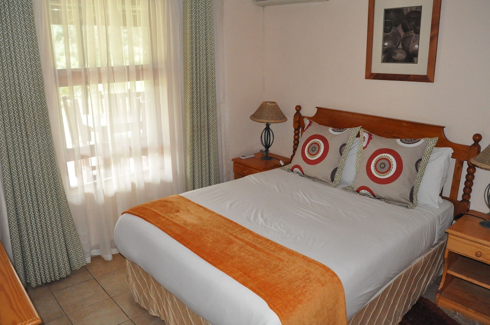 Bushlands Game Lodge 10/45