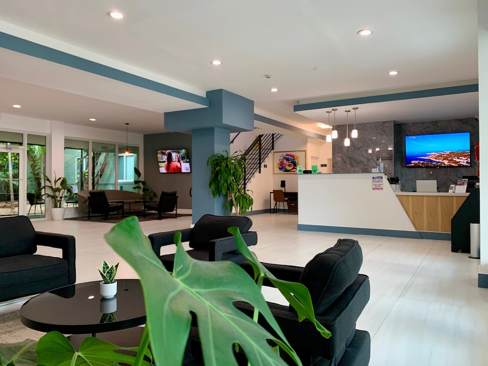 Garden Hotel Miami Airport, Trademark Collection by Wyndham 5/47