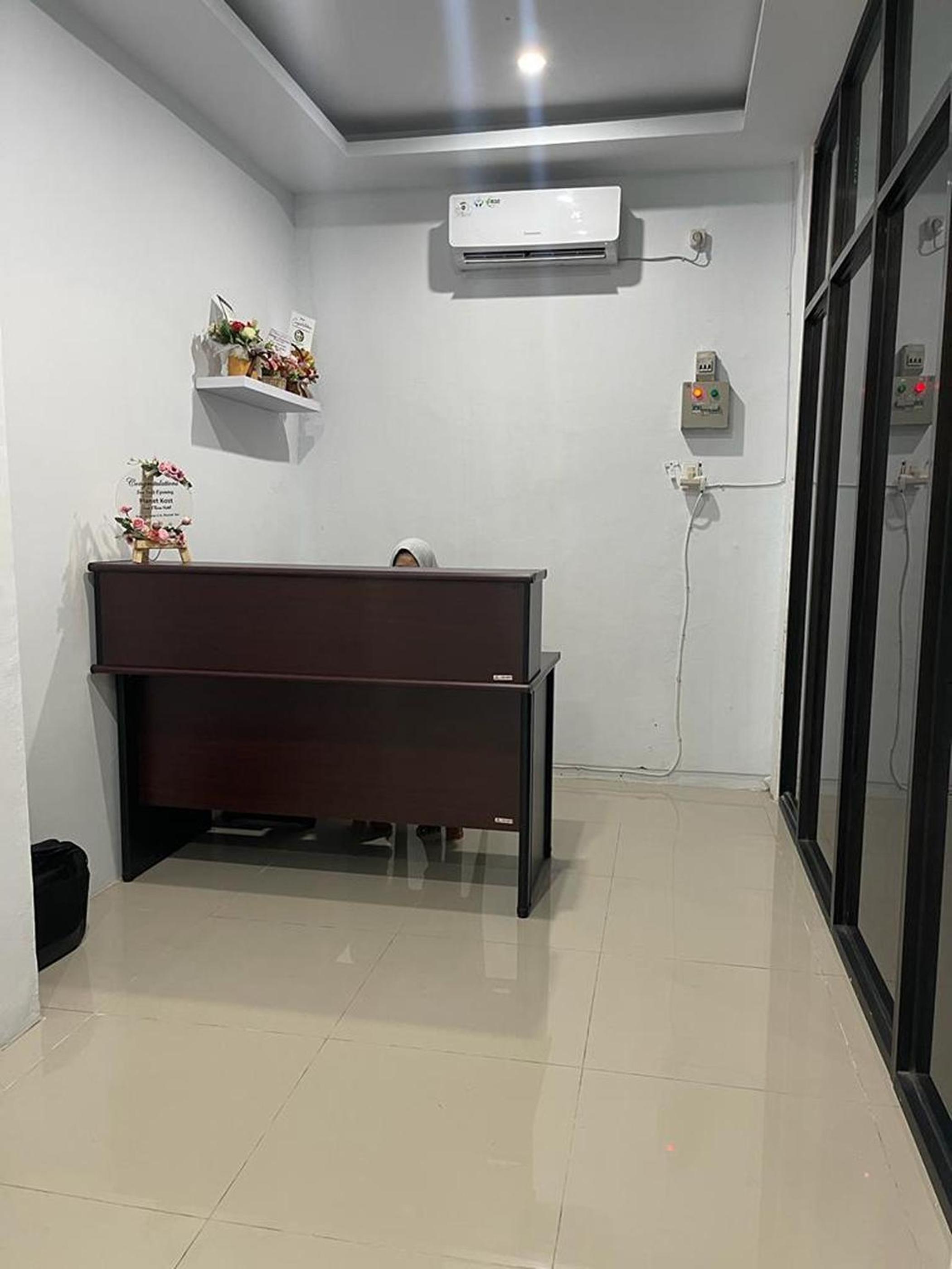 Hotel O near Universitas Sumatera Utara formerly Aljadid Guest House Pajus 12/45