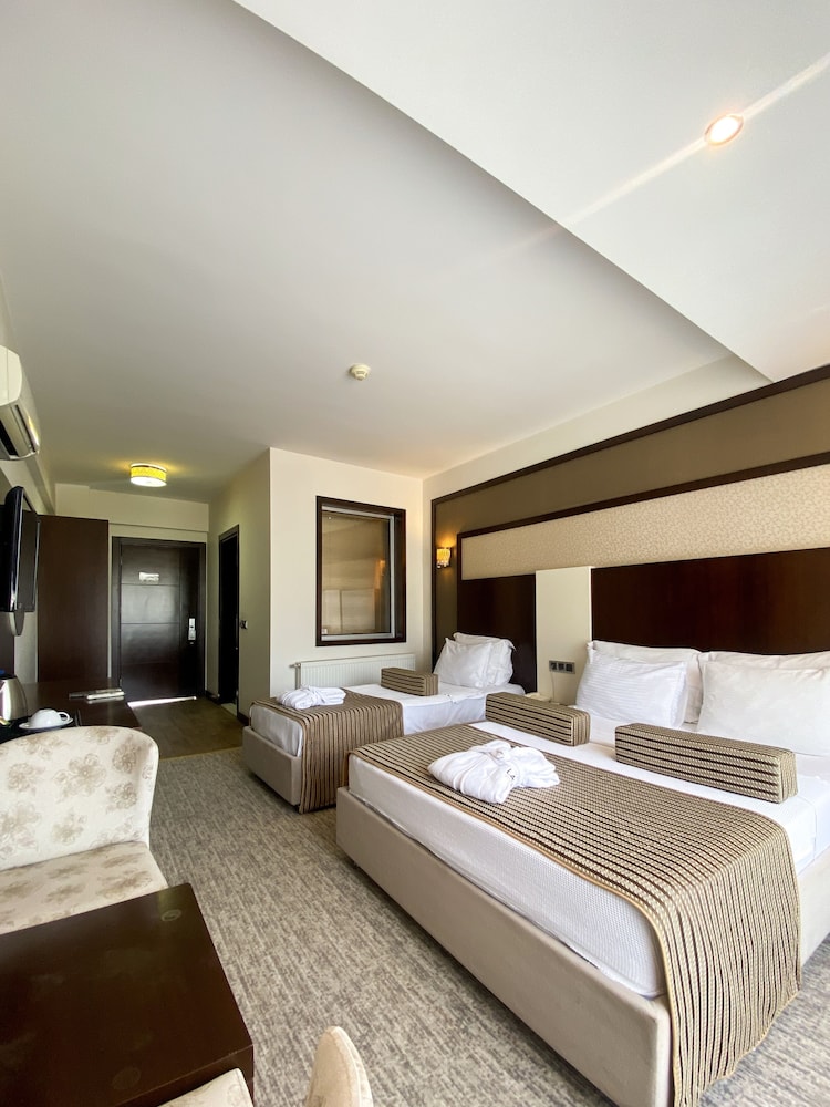 LAVIN OTEL 18/72