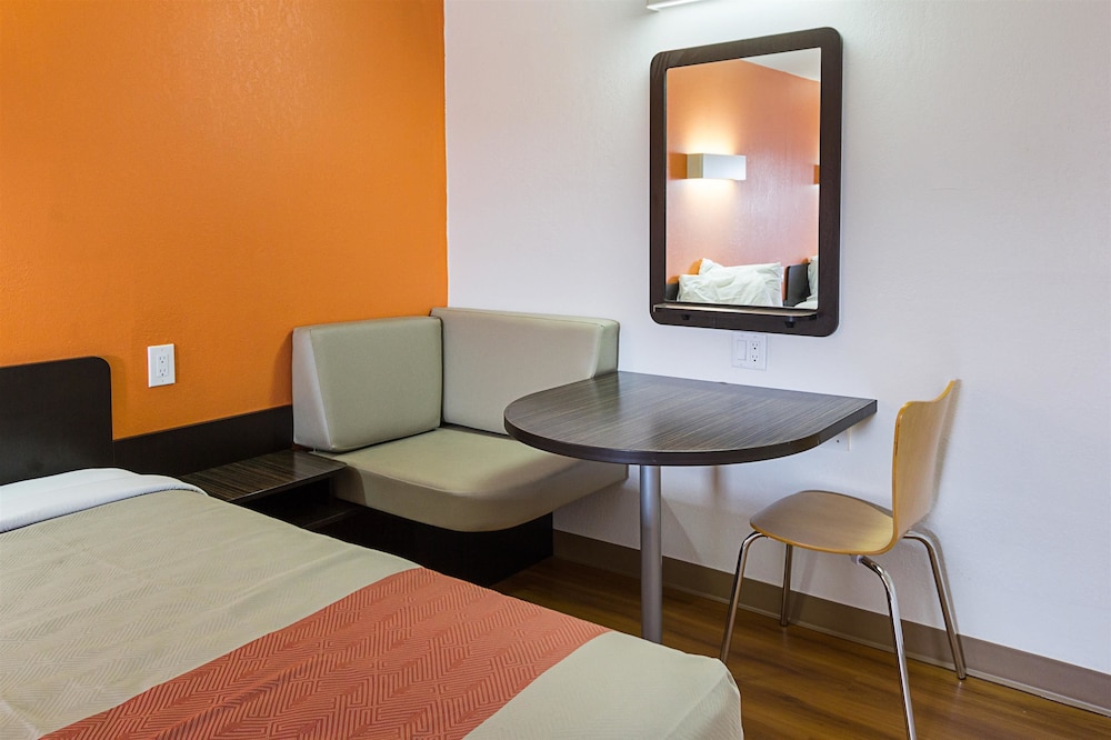 Motel6 Sidney, OH 18/30