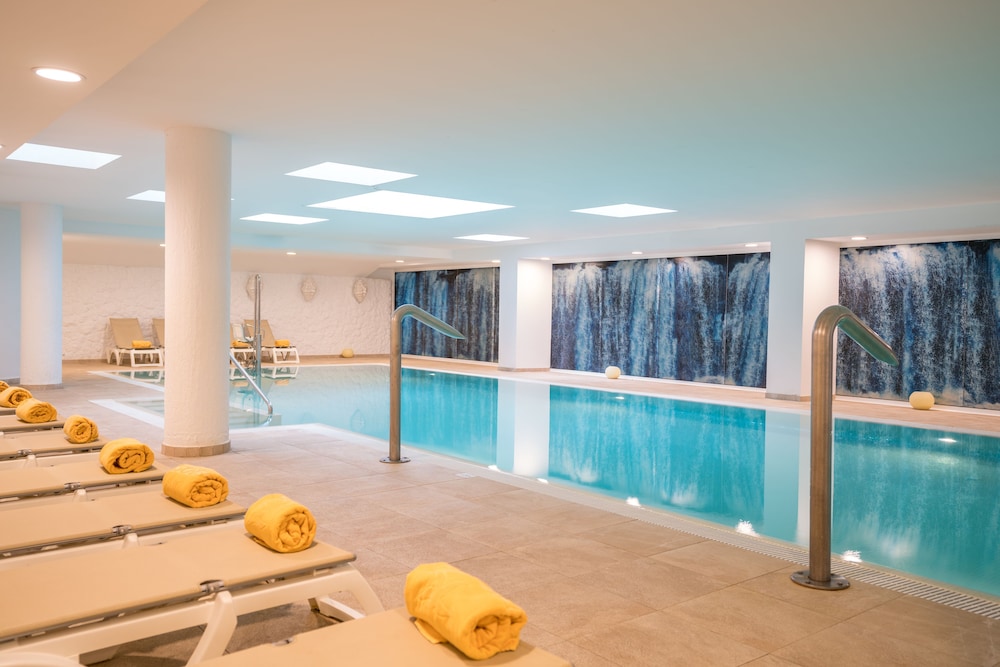 Iberostar Waves Cristina 20/50