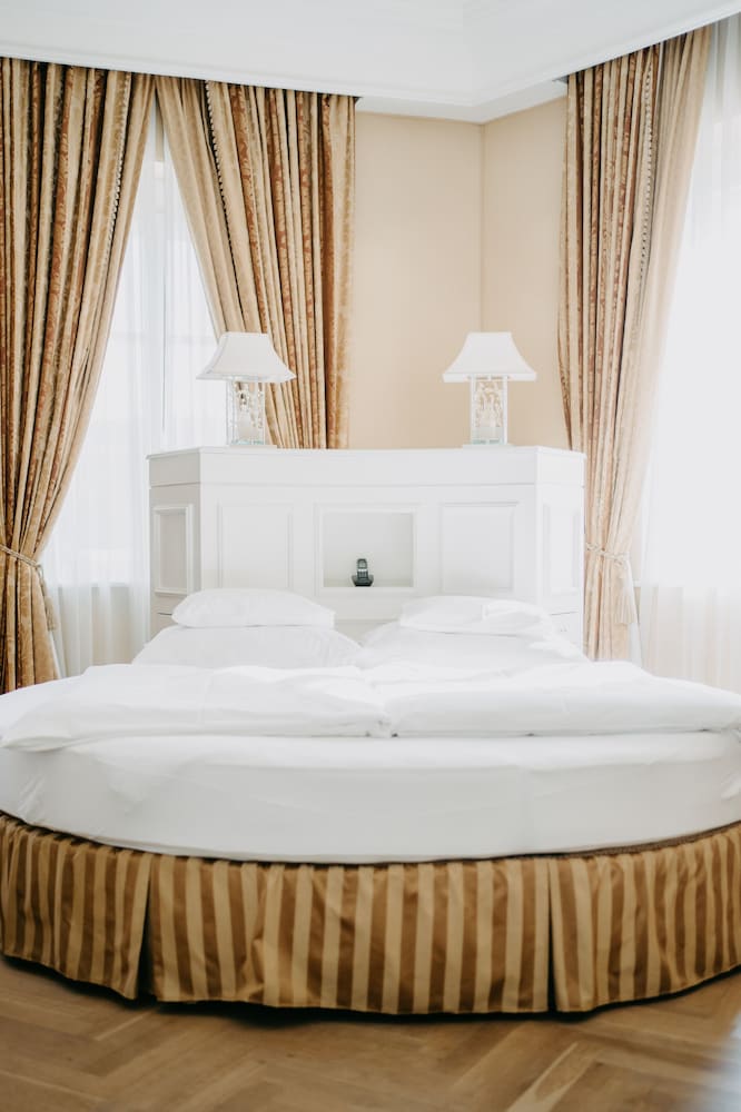 FALKENSTEINER SCHLOSSHOTEL VELDEN 20/83