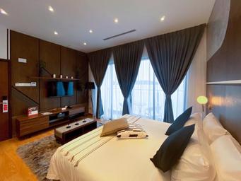 Regal, Suite, King Bed, Ocean View