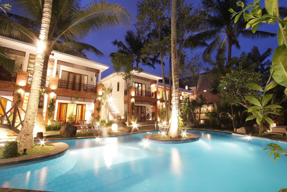Green Bird Villa 4/68