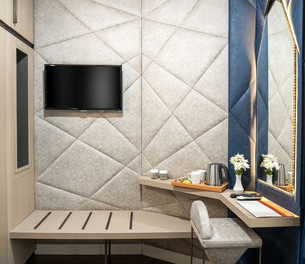 Adamar Hotel Special Category 59/66