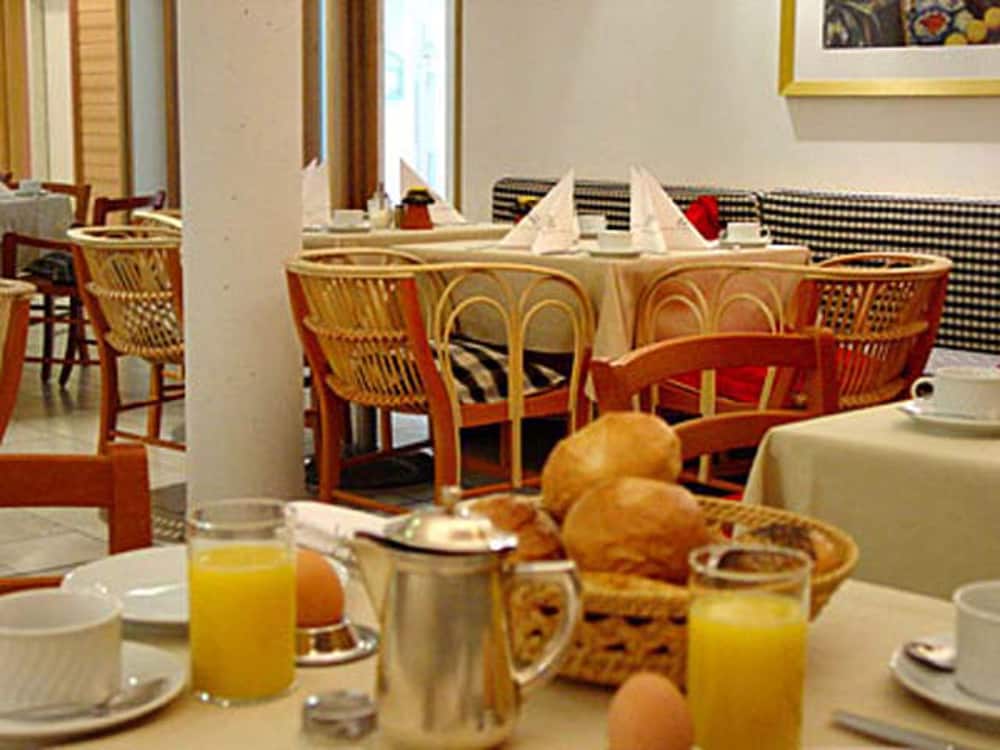 Hotel Agneshof Nurnberg 16/27