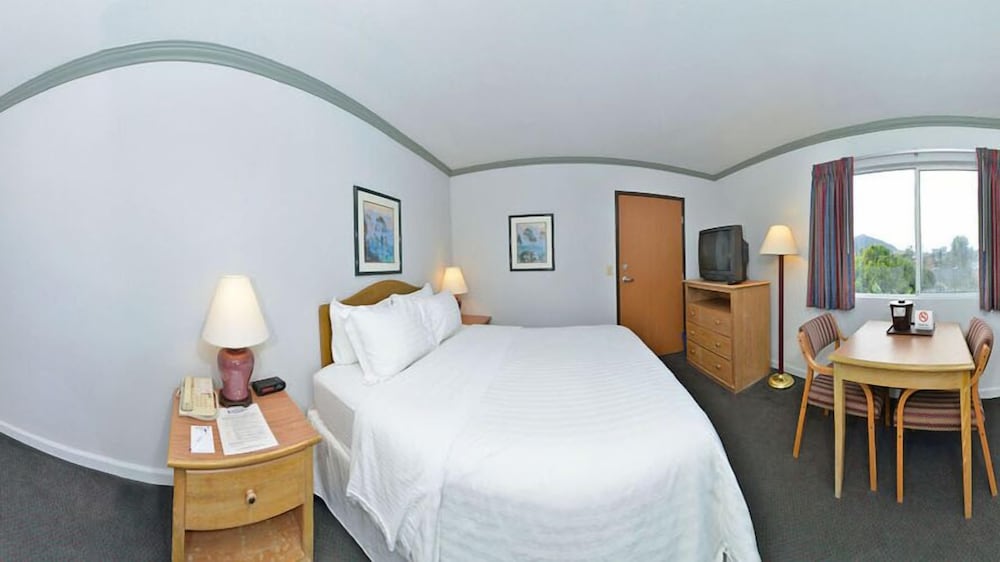 STANDARD, KING BED