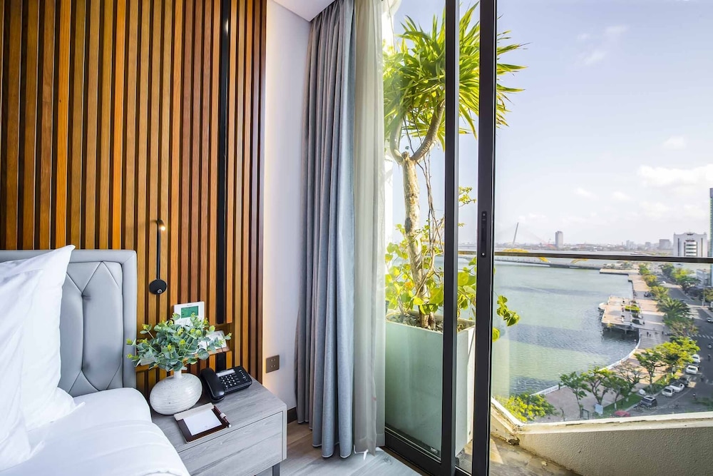HAIAN Riverfront Hotel 9/60