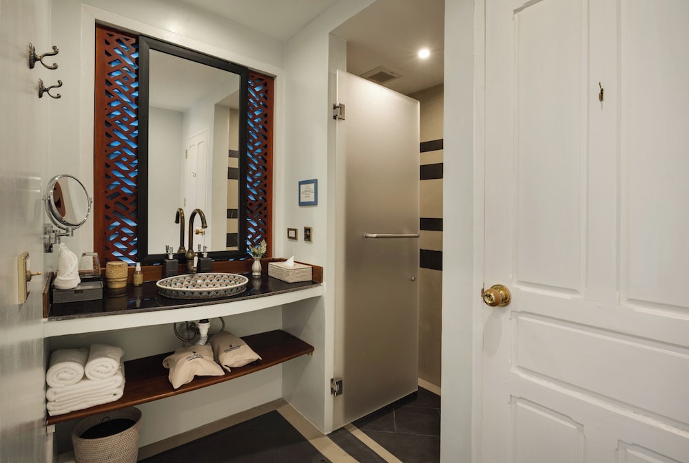 The Belle Rive Boutique Hotel 49/50