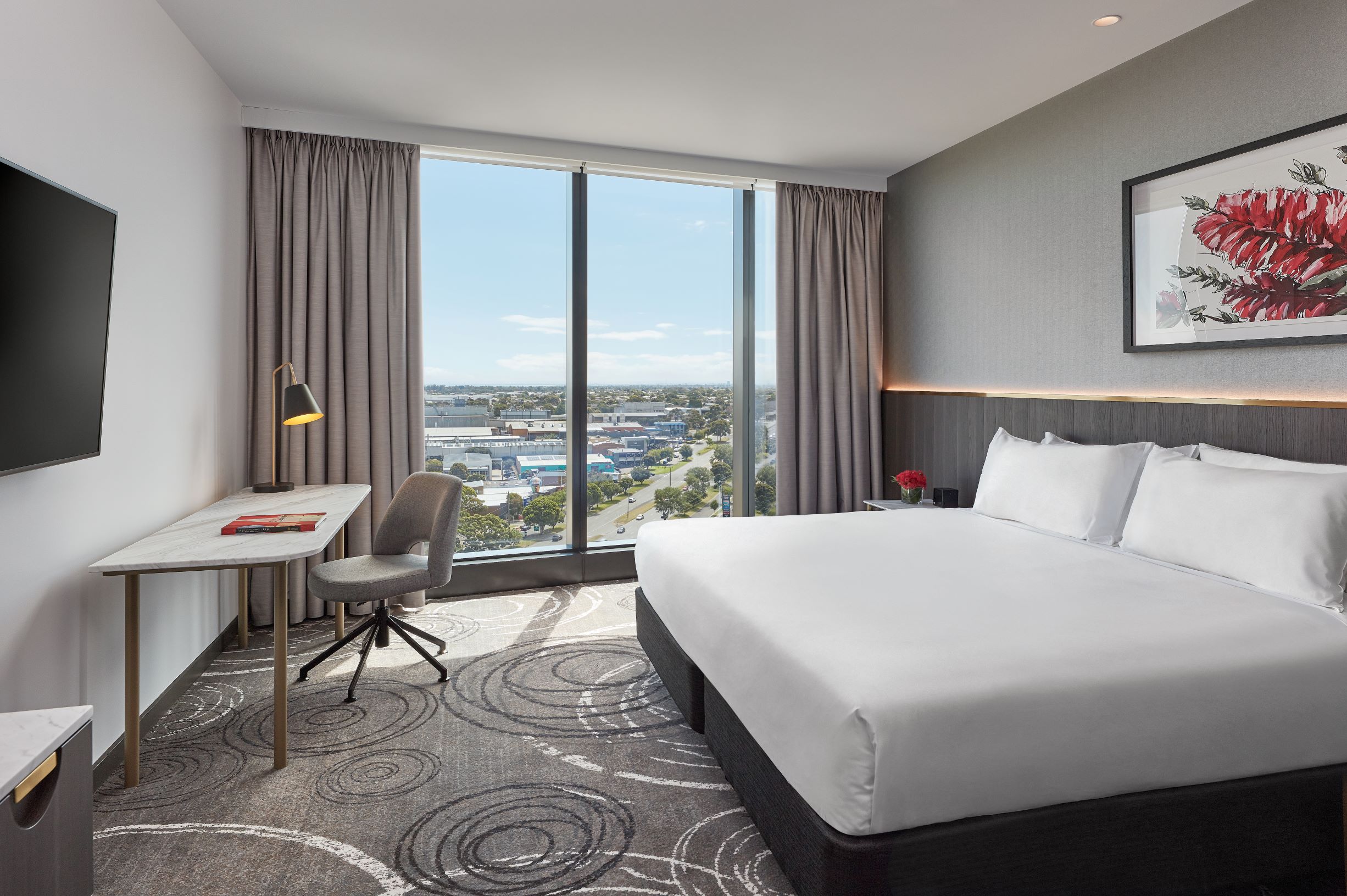 Superior, King Bed, Accessible