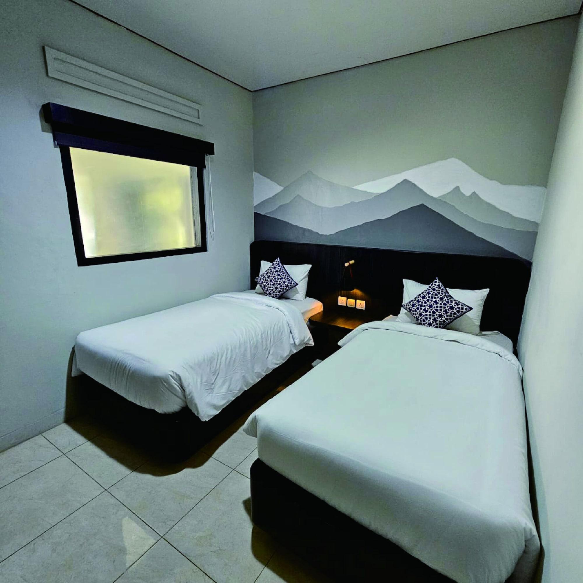 Family, Multiple Beds