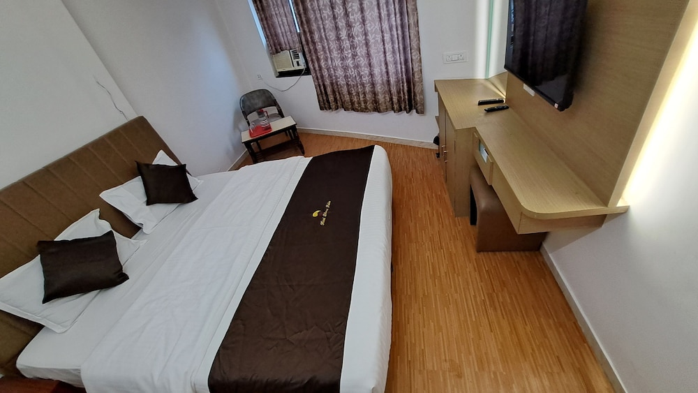 Hotel Dhruv Palace 14/47