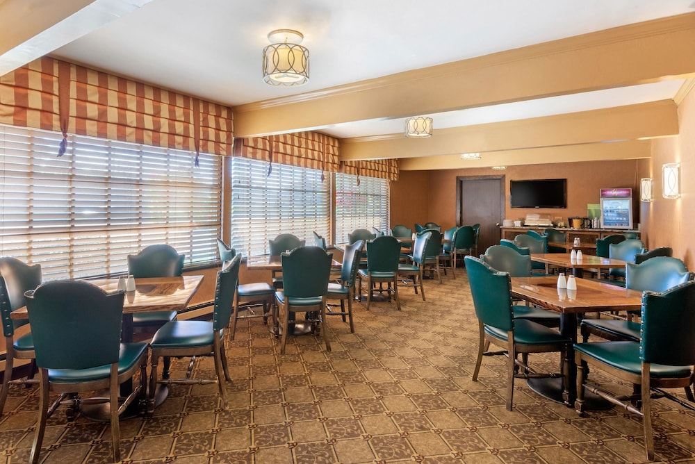 The Inn at Gran View Ogdensburg, Ascend Hotel Collection 35/41