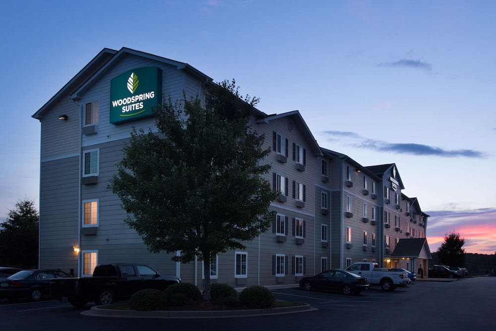 WoodSpring Suites Greenville Simpsonville 2/17