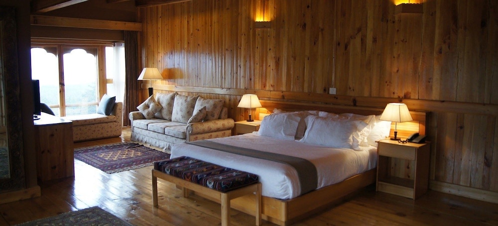 1 BEDROOM, DELUXE, DOUBLE OR TWIN BED