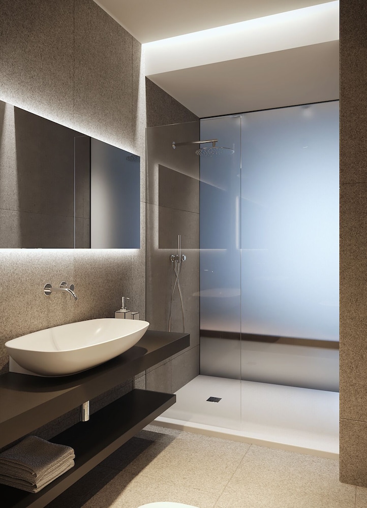 B21 Hotel 32/37